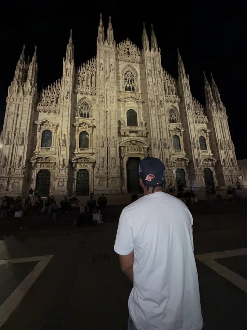 Milan, between shows